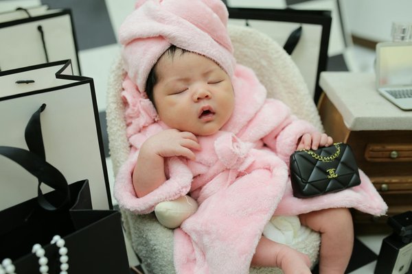 Transformez Votre Espace en Havre de Paix : Fabriquez Votre Bain Apaisant avec des Sels de Bain Artisanaux